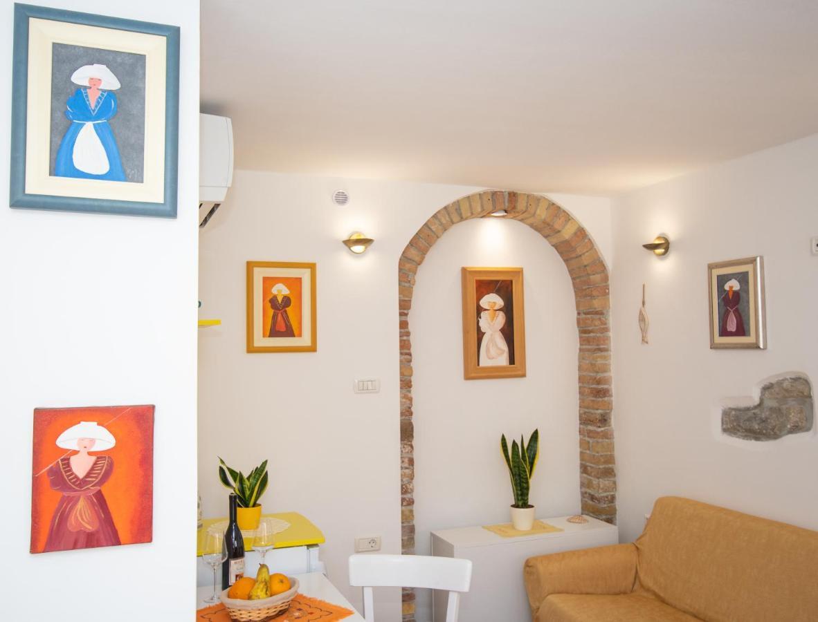 Studio May Piran Exterior foto